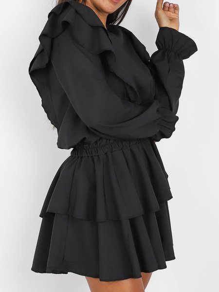 Elegantní Šaty S Volánky Na Ramenou | černá X184